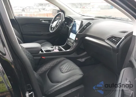 2024 Ford Edge Titanium z USA, uszkodzony, nr VIN 2FMPK4K92RBA50045